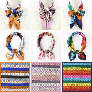 <span class=keywords><strong>Foulard</strong></span> carré en <span class=keywords><strong>soie</strong></span> polyester imprimé motif lettres D, 70 cm, pour femme musulmane, collection printemps, transfrontalier <span class=keywords><strong>AliExpress</strong></span> - Product Image 2