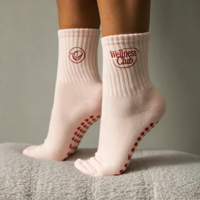 Chaussettes de Pilates Jacquard personnalisées POPSOX avec logo, antidérapantes, pour le yoga et le Reformer, idéales pour les studios, les salles de sport et comme cadeau pour les membres, faible MOQ