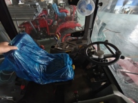 Tracteur de récolte d'ensilage 4x4 de 100 CV, 760 tr/min PTO, 12 vitesses avant, cabine climatisée 3700x1800x2600mm pour utilisation en élevage et en agriculture