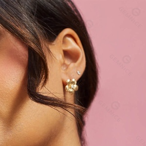 Pendientes de flores de cerezo con incrustaciones de diamantes ovalados de alta calidad para el Día DE LA Madre - Product Image 5
