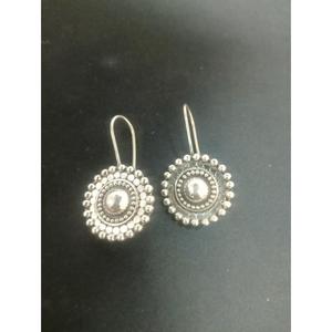 Boucles d'oreilles pendantes tribales vintage en argent, faites à la main, ethniques, rondes, pour femmes, à porter en soirée, nouvelle arrivée - Product Image 5