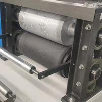 Machine à plier les serviettes en papier entièrement automatisée Xingtu, contrôle PLC, moteur électrique, haute capacité 900 pièces/min, gaufrage