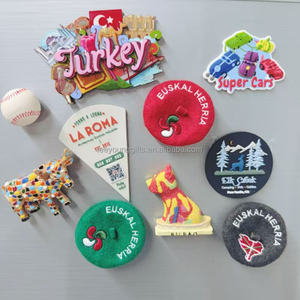 Imán de nevera de tela de fieltro con diseño personalizado, patrón bordado, forma de sombrero redondo, recuerdo artesanal, imán decorativo, diseño OEM - Product Image 5