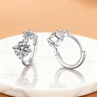 S925 gümüş küpe rodyum kaplama mizaç basit küpe DEF yuvarlak kesim moissanit küpe kadın 0.6ct