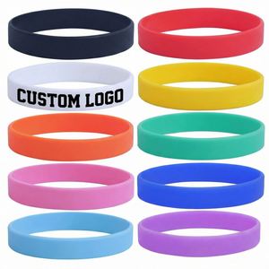 Pulseras de Silicona Personalizadas al por Mayor con Logotipo, Resistentes al Agua, con Patrón Grabado, de Goma Suave, en Varias Ancho de Banda, para Promocionales - Product Image 1