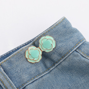 Réducteur de taille réglable, clip de serrage à fleurs de camélia pour un ajustement parfait, fixe la taille lâche sans <span class=keywords><strong>couture</strong></span> pour les jeans - Product Image 2