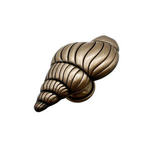 Fashion Creative Conch Zinc Alloy Cabinet <strong>Knobs</strong> Handle Villa Hotel Furniture Wardrobe Kitchen Drawers Metal <strong>Seashell</strong> Pulls - Product Image 1