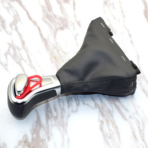 Cubierta de <span class=keywords><strong>maletero</strong></span> de perilla de cambio de marchas automática cromada de cuero de coche para <span class=keywords><strong>Audi</strong></span> A3 A5 A4L <span class=keywords><strong>Q5</strong></span> B8 B8PA B9 2009 2010 2011 2012 2013 2014 2015 2016 - Product Image 4