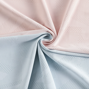 Tissu jacquard structuré effet frais et maille en soie glacée, matière pour <span class=keywords><strong>t</strong></span>-<span class=keywords><strong>shirt</strong></span> de <span class=keywords><strong>sport</strong></span> rafraîchissant pour l'é<span class=keywords><strong>t</strong></span>é, polyester-spandex à séchage rapide. - Product Image 3