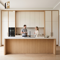 Conception de cuisine complète en bois naturel moderne pour projets d'appartements et de bâtiments résidentiels