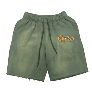 Shorts vintage vert pour homme avec logo personnalisé - Shorts en molleton French Terry délavé à l'acide avec ourlet brut pour le streetwear masculin - Product Image 2