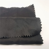 Tissu matelassé en nylon froissé 100% tissu ripstop en nylon 20d 430t taffetas de nylon pour manteau en duvet