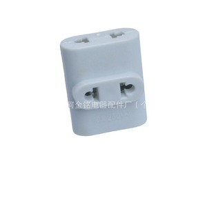 Adaptador de Viaje Multicolor Estilo Europeo, Enchufe Universal 100-240V, Una Entrada, Tres Salidas, Certificado CE para Múltiples Países - Product Image 5