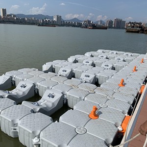 Plateforme flottante gonflable pour quai maritime ou <span class=keywords><strong>marina</strong></span> - Product Image 1
