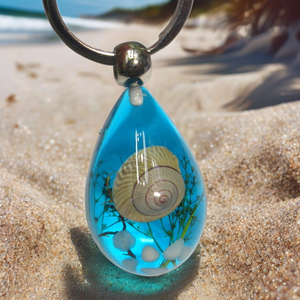 Thủ công mỹ nghệ kim loại rõ ràng nhựa <span class=keywords><strong>Keychain</strong></span> biển ốc xà cừ hổ phách/Nhựa <span class=keywords><strong>Keychain</strong></span> thả hình dạng <span class=keywords><strong>Keychain</strong></span> với ốc biển bên trong - Product Image 1