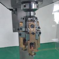 Machine à sertir les boîtes de conserve Henwi, pour sceller les boîtes rondes en fer blanc, pour la production de lait en poudre, de peinture et de conserves alimentaires