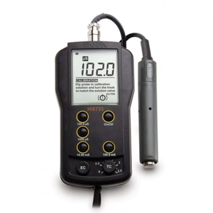 Analyseur EC multi-plaques Hanna Instruments HI8733 avec sonde à quatre anneaux, ATC, calibrage à un point pour le contrôle qualité, les applications sur le terrain et les tests d'eau - Product Image 3