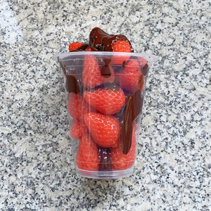 Glace artisanale 14oz à la fraise entière, au chocolat Nutella et aux noix, saveur mûre, modèle personnalisé, mignonne et originale - Product Image 2
