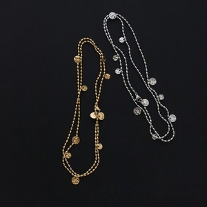 Collar Largo de Acero Inoxidable con Lentejuelas Brillantes y Monedas Chapadas en Oro Vintage, Joyería Wecfly en Stock para Mujer - Product Image 3