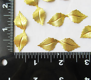 Sayap daun dapat ditekuk pencari kuningan lapisan bertekstur 43x14mm desain kerajinan DIY - Product Image 4