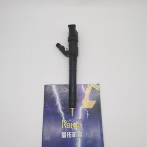 หัวฉีดน้ำมันเชื้อเพลิงเครื่องยนต์ดีเซล 4G33TC รุ่น 4G33V16-180200A อะไหล่เครื่องจักรก่อสร้าง - Product Image 4