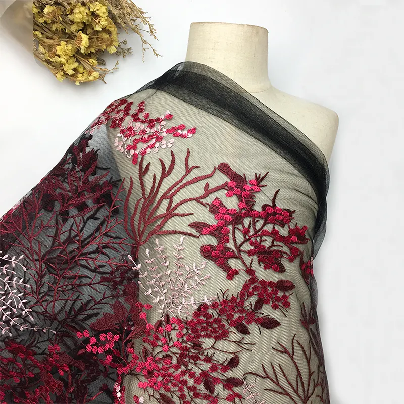 2020 nuevo de ancho completo de algas marinas bordado encaje de malla de tela de color brillante hilo de oro bordado vestido de moda Accesorios
