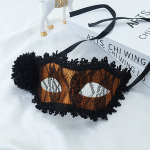 Maschera con Piume Laterali Elegante Maschera Veneziana da Principessa Accessorio per Feste e Spettacoli - Product Image 1