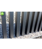 Modern minimalistisch aluminium tuinhek met poedercoating, verticaal lamellenontwerp, rotbestendig, waterdicht, 3D-modellering