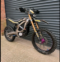 Großhandel 2026 Surron Ultra Bee 24,5KW Spitzenleistung Elektro-Dirtbike 74V 60Ah Hochgeschwindigkeits-Offroad-Elektromotorrad für Erwachsene