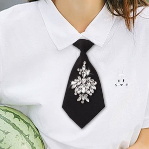 Corbata de diamantes de imitación negros para mujer, diseño floral, sin nudos, accesorio 3D para camisas blancas, moda para adultos - Product Image 4
