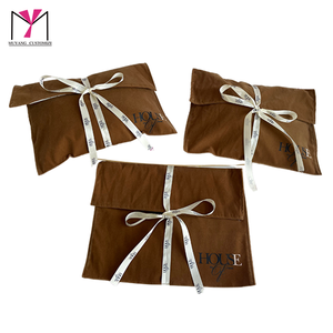 MUYANG <b>CUSTOMIZE</b> velvet envelop bag With Logo Print Luxury Gift Packaging For Cosmetics Perfumes <b>Lipsticks</b> Eye Creams - Product Image 5
