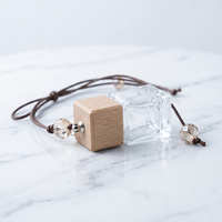 Bouteille diffuseur de voiture en verre 8ml vide avec bouchon en bois, diffuseur d'air suspendu, aromathérapie, vente en gros usine personnalisée