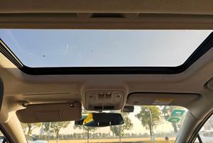 Chevrolet <span class=keywords><strong>Cruze</strong></span> Хэтчбек 320 - Автоматическая коробка передач с люком, 1.5 л, бензин, компактный автомобиль, 5-местный, передний привод - Product Image 6