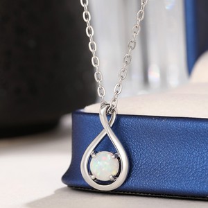 Collana con Ciondolo Infinito Colorato per Donne, Regalo Romantico, Gioielli - Product Image 3