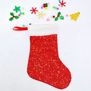 Chaussettes de Noël suspendues pour la décoration de Noël en usine - Product Image 2