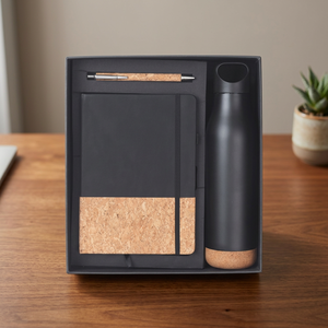 Coffret Cadeau Professionnel Liviya en Cuir PU avec Agenda, Bouteille et Porte-clés – Idéal pour les Entreprises et les Célébrations du Nouvel An – Nouveauté de l'Exportateur Indien - Product Image 1