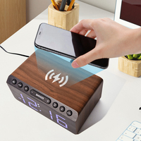 Altavoz Eléctrico Inteligente Portátil EMAF, Altavoz de Escritorio de Madera, Radio FM Digital, Cargador Inalámbrico para Teléfono, Reloj Despertador LED