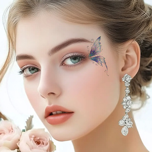 1 Set de 6 Feuilles de Tatouages Temporaires Colorés à Paillettes Autocollant Beau Papillon Dessin Animé Tatouage Imperméable pour Visage Bras Jambe - Product Image 4