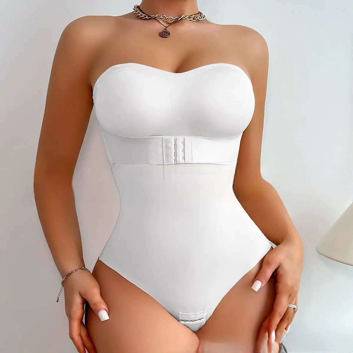 seamless corset for under dress Va Bien Low Back Strapless Bustier, Women's, Size: 36E, White