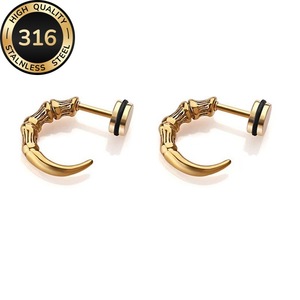 Pendientes de acero de titanio con forma de garra de águila y gancho curvo en varios colores a elegir, estilo punk, con tornillo, a la moda. - Product Image 1