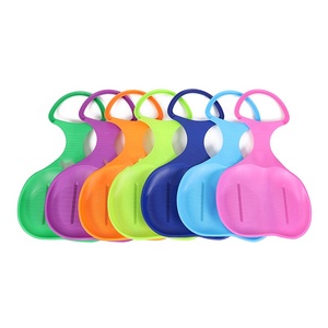 Tabla de Esquí Freestyle de Plástico Resistente a Impactos para Niños, con Asa de Transporte, Tapete Deslizante de Doble Uso para Arena y Nieve, Portátil para Desierto y Nieve - Product Image 1