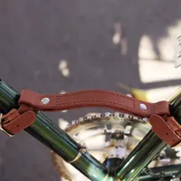ヴィンテージレザー耐久性のあるバイクハンドルストラップ自転車フレームキャリングリフター自転車キャリングストラップバイクストラップサイクリングツール