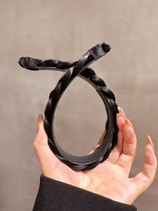 New Fishbone Braid False Twist <strong>Hair</strong> Band Female 3CM <strong>Hair</strong> Accessories Wholesale Wig Headband Trendy Design <strong>Hair</strong> <strong>Clasp</strong> - Product Image 5