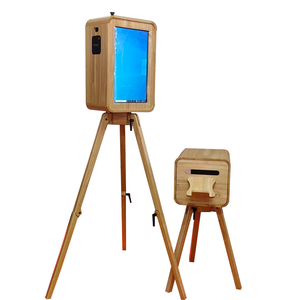 Photomaton double face en chêne, style vintage campagnard, avec accessoires - Achetez un appareil photo et une machine à photomaton compatible avec les appareils photo reflex - Product Image 1