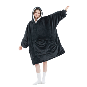 Couverture à capuche portable de grande taille Couverture à capuche avec logo personnalisé pour adultes Couverture TV surdimensionnée Sherpa avec manches - Product Image 3