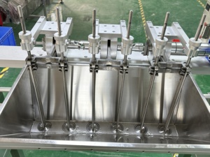 Ligne automatique personnalisée en usine de beignets à gâteau pour Mochi Ball Pain French Cruller Donuts Extrudeuse Depositor Donut Making Machine - Product Image 3