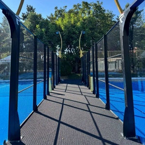 Terrain de padel panoramique complet avec verre trempé de 12 mm et gazon standard WPT, terrain de sport extérieur de luxe pour clubs haut de gamme - Product Image 5