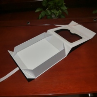 Fabricant d'emballages alimentaires, boîte cadeau carrée magnétique pliable en carton gris personnalisée avec logo imprimé, transparente pour sushis