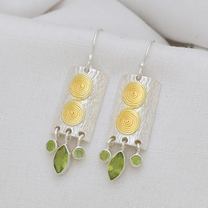 Lightweight 925 Sterling <b>Silver</b> <b>Drop</b> <b>Earrings</b> for Ladies Dual Tone Peridot for Weddings Parties or Gifts with Low MOQ - Product Image 3