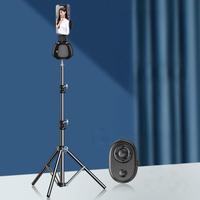 Q1 Télécommande Perche à Selfie Rotative à 360° Rechargeable avec Stabilisateur IA de Suivi Automatique du Visage et Support de Téléphone Trépied de Bureau